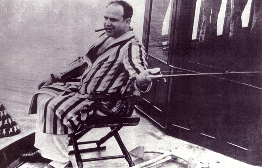 Al Capone auf seiner Yacht , 1926